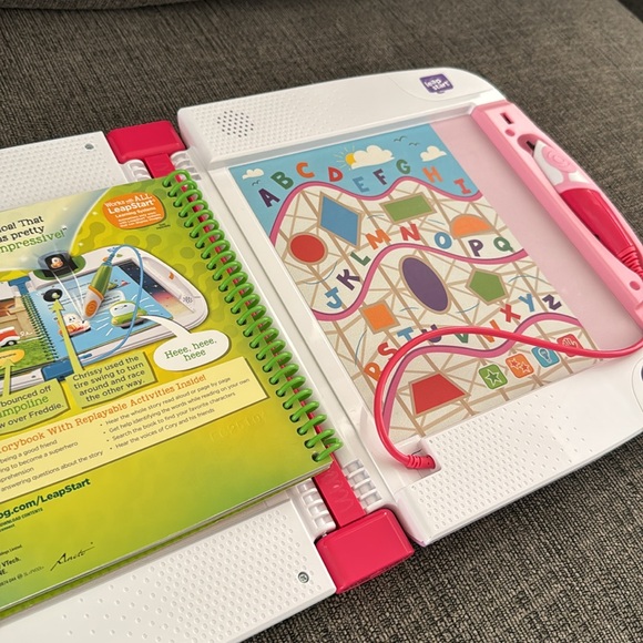 LeapFrog LeapStart Interactive Learning System - Picture 4 of 5